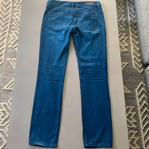 Express Dark Wash Jeans. Size 6. - Picture 2 of 2
